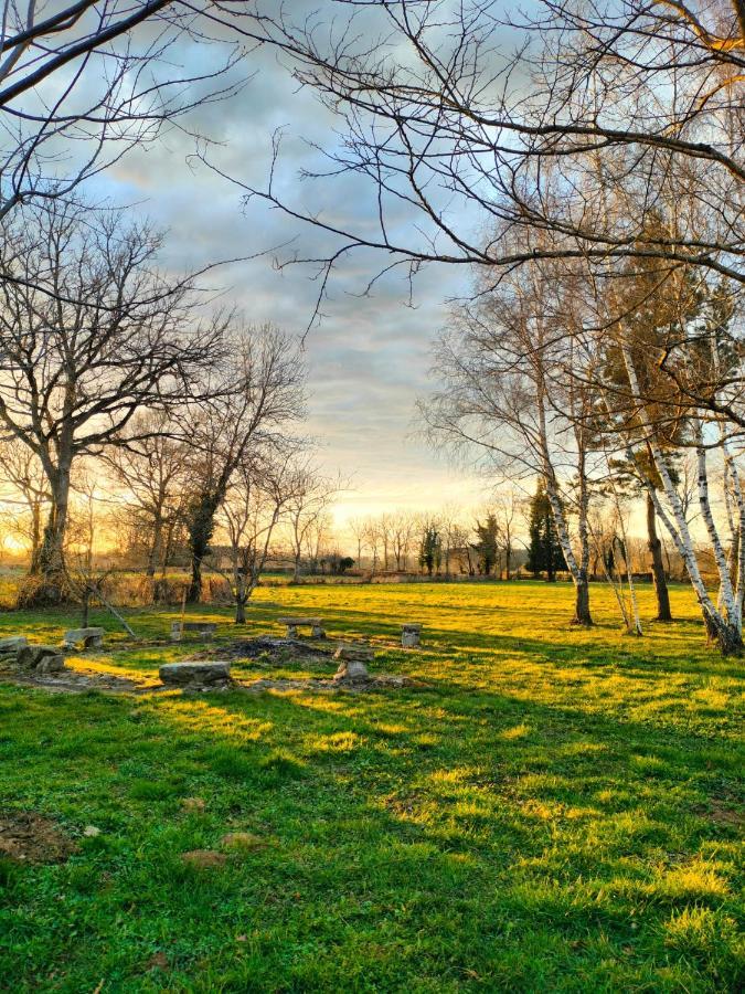 Gite Au Gre Du Vent - 12 Personnes - Calme, Nature Et Confort La Goutelle Exteriér fotografie