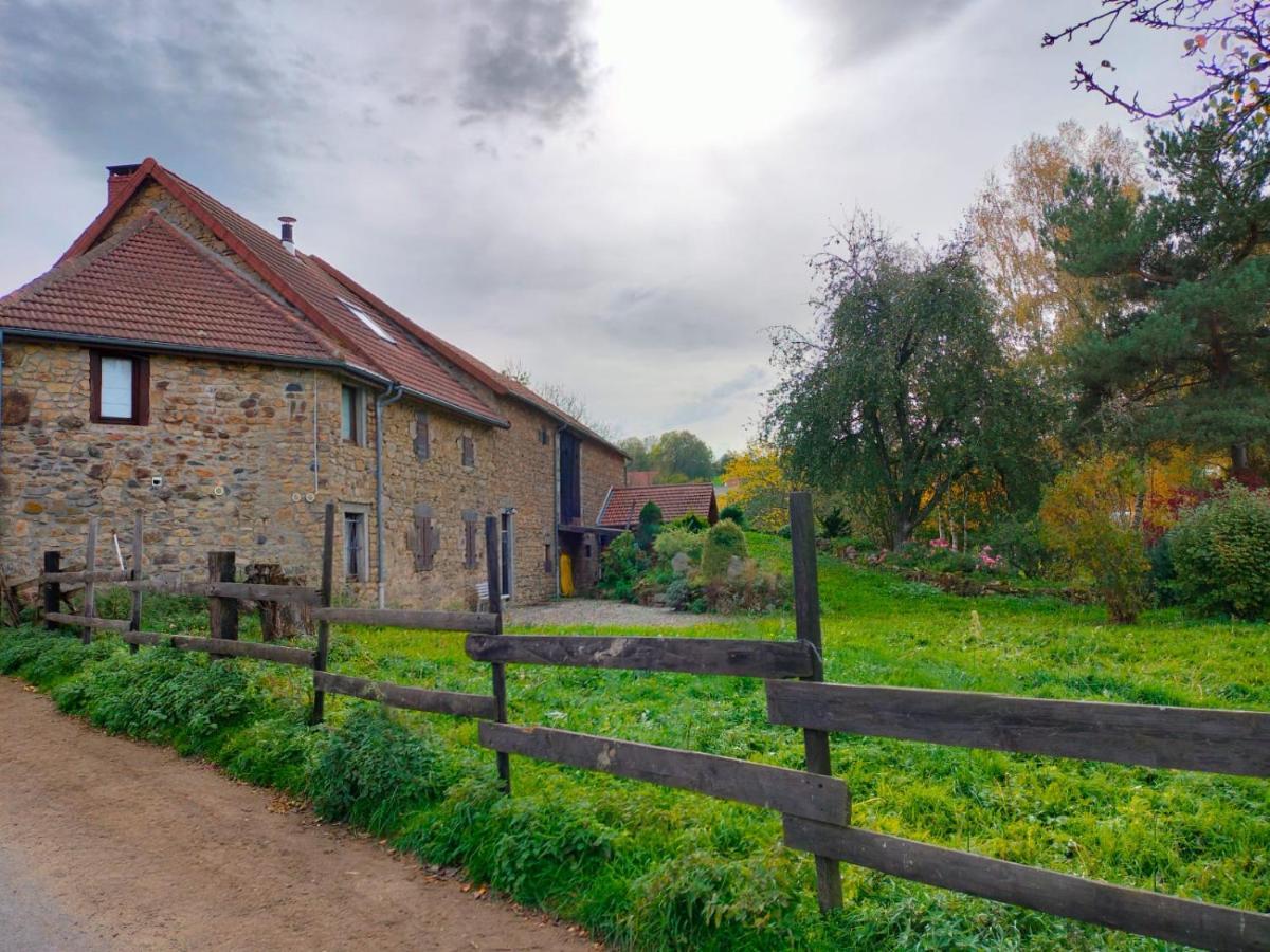 Gite Au Gre Du Vent - 12 Personnes - Calme, Nature Et Confort La Goutelle Exteriér fotografie